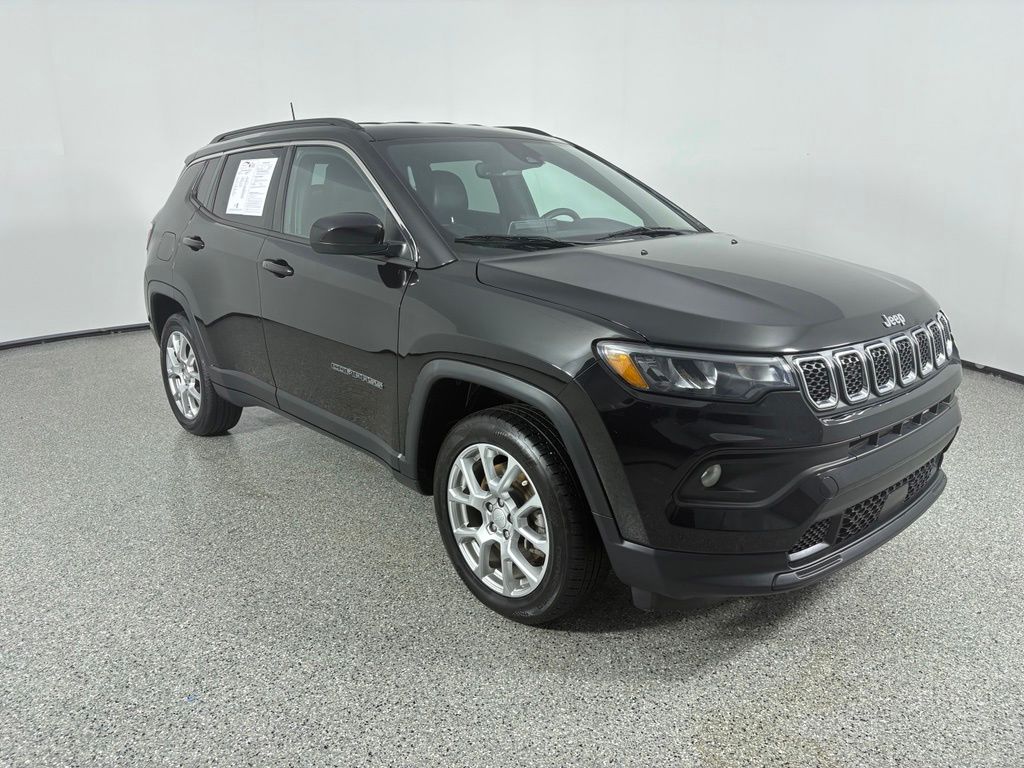 2023 Jeep Compass Latitude Lux - Photo 9