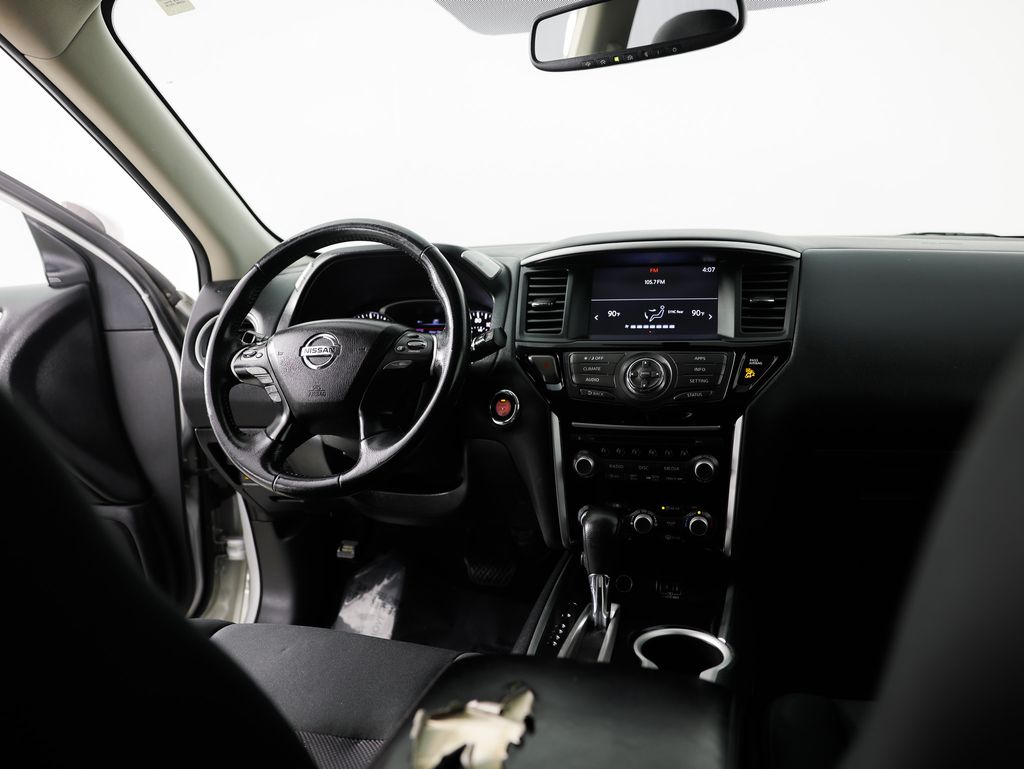 2019 Nissan Pathfinder SV - Photo 18