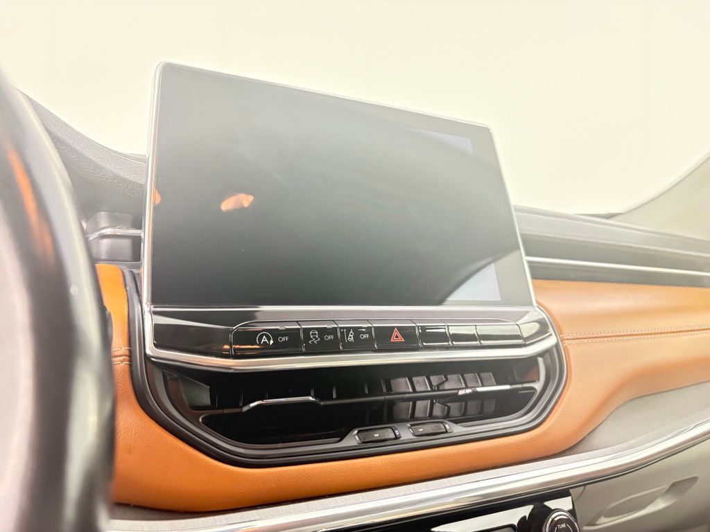 2022 Jeep Compass Limited - Photo 16