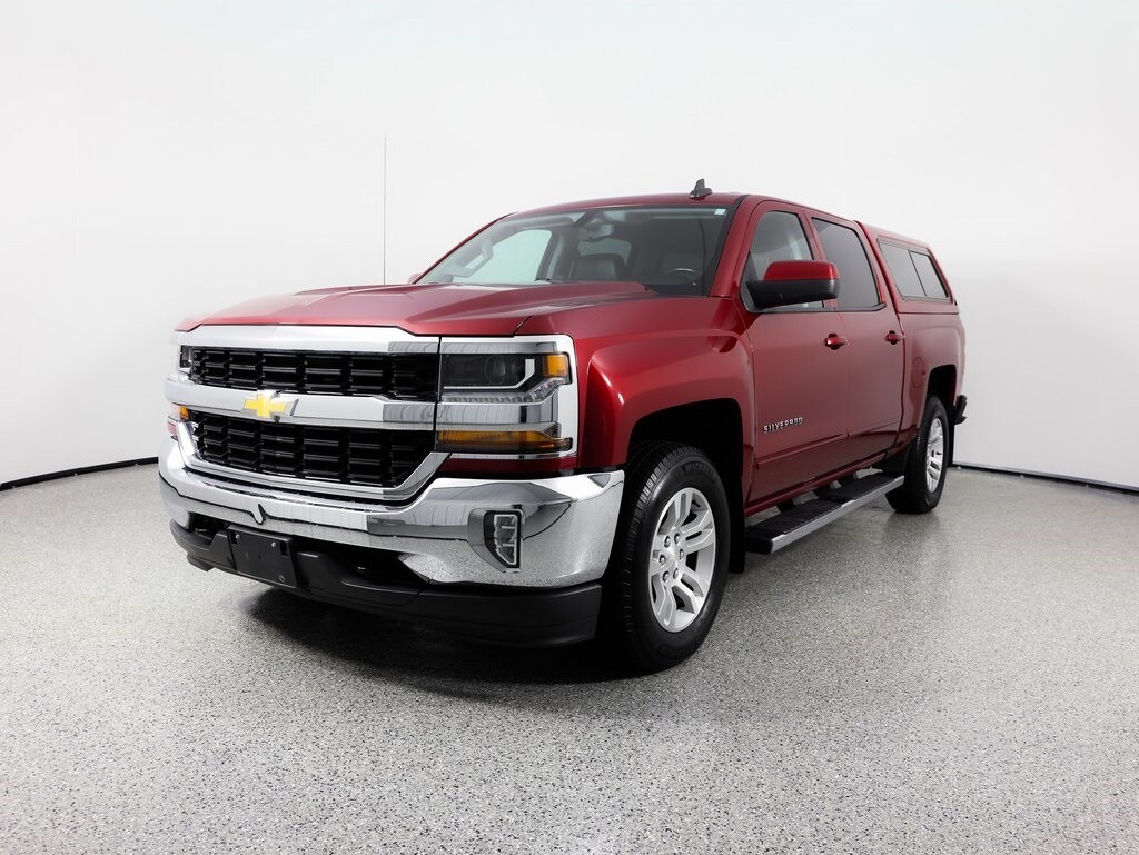 2018 Chevrolet Silverado 1500 LT photo 2