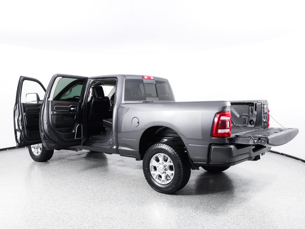 2024 RAM Ram 2500 Pickup Laramie - Photo 16