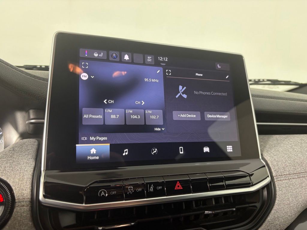 2023 Jeep Compass Latitude Lux - Photo 24