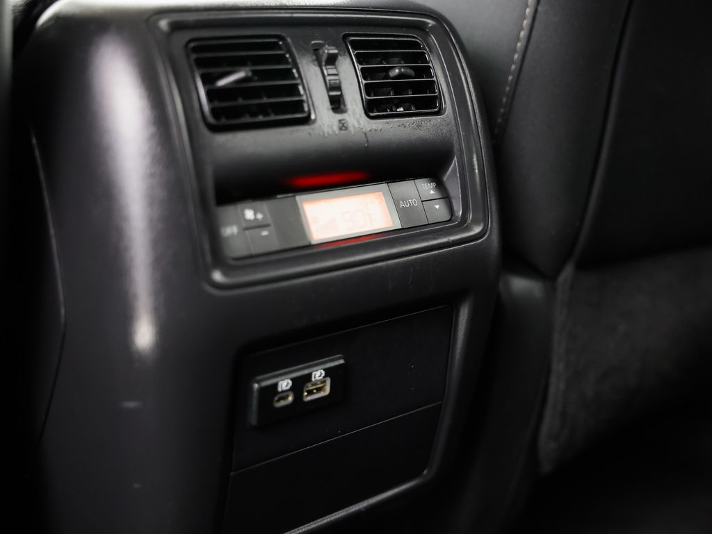 2019 Nissan Pathfinder SV - Photo 17