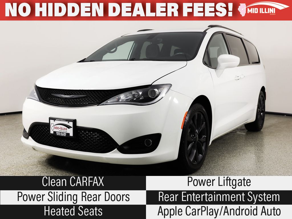 2019 Chrysler Pacifica Touring Plus's photo