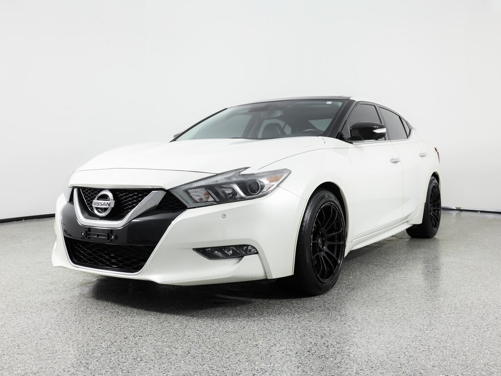 2018 Nissan Maxima Platinum photo 2
