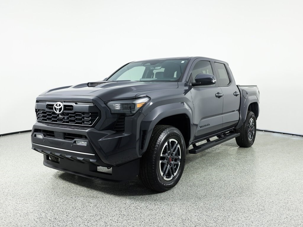 2024 Toyota Tacoma TRD Sport photo 2
