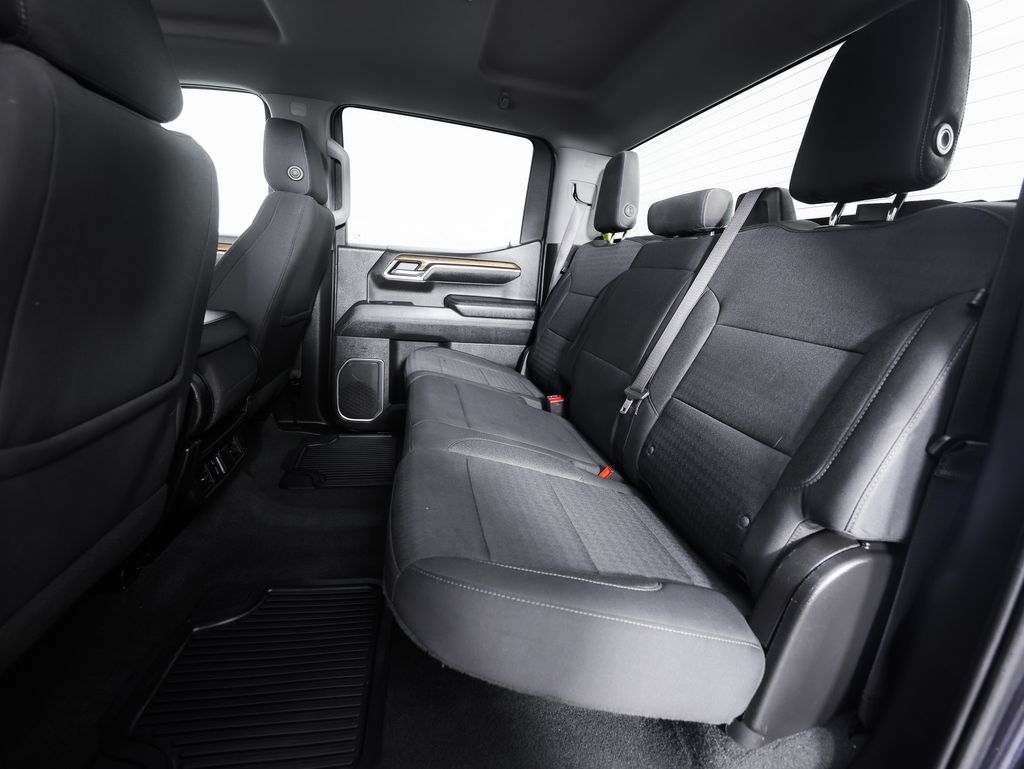 2022 Chevrolet Silverado 1500 LT - Photo 17