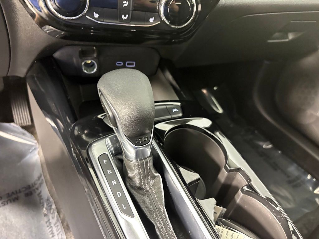 2025 Chevrolet Trax LT - Photo 17