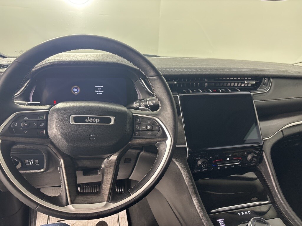 2024 Jeep Grand Cherokee Limited photo 2