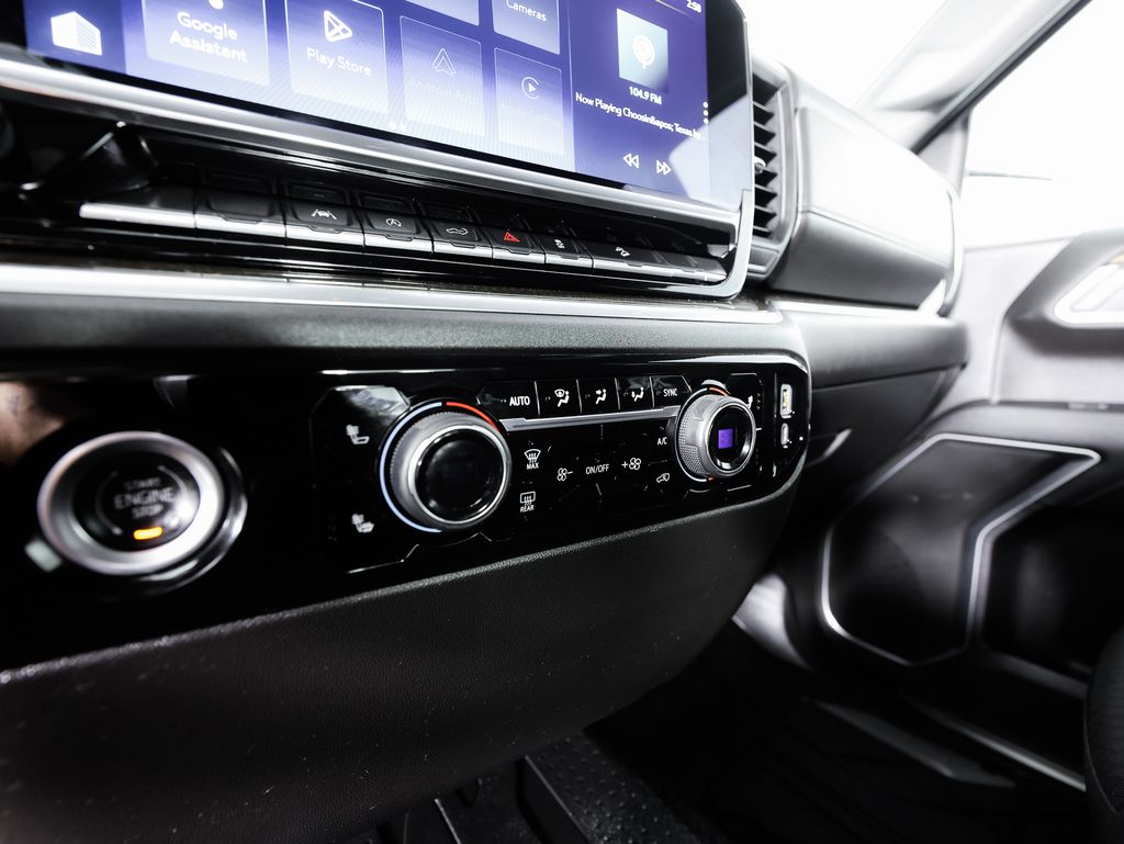 2022 Chevrolet Silverado 1500 LT - Photo 26
