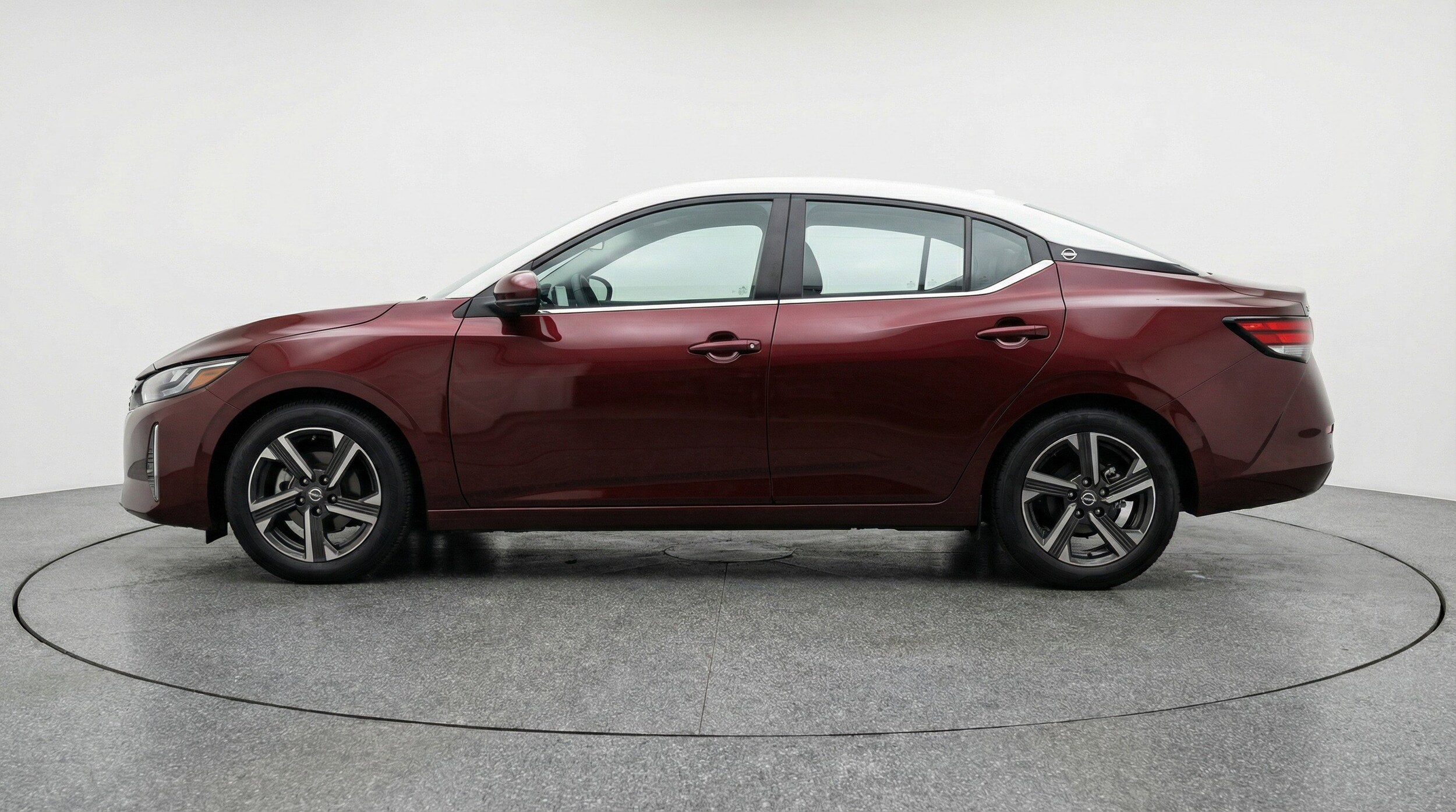 Thumbnail: 2025 Nissan Sentra - 5