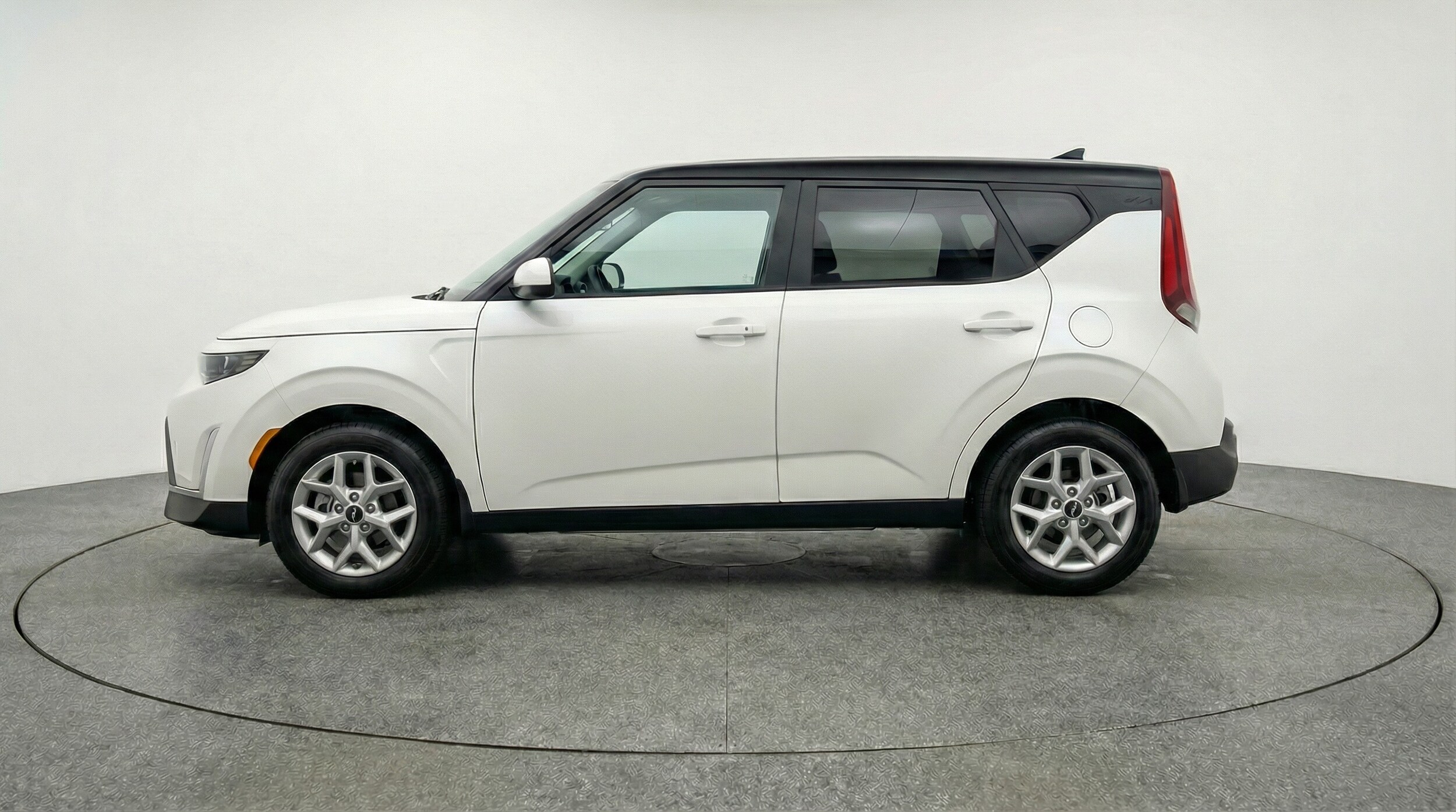 Thumbnail: 2025 Kia Soul - 4