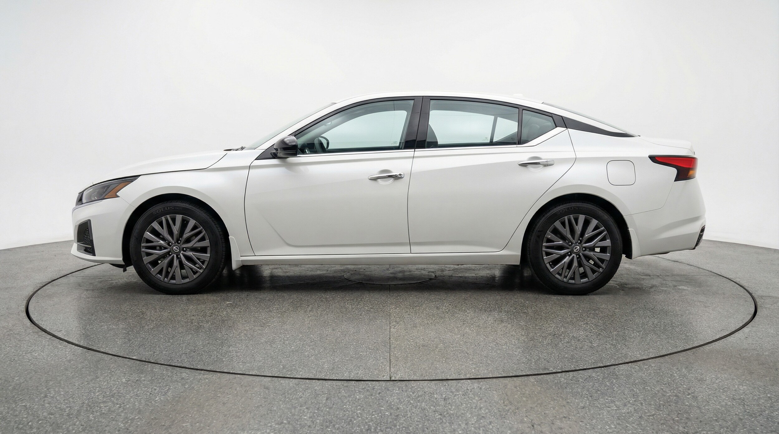 Thumbnail: 2025 Nissan Altima - 4