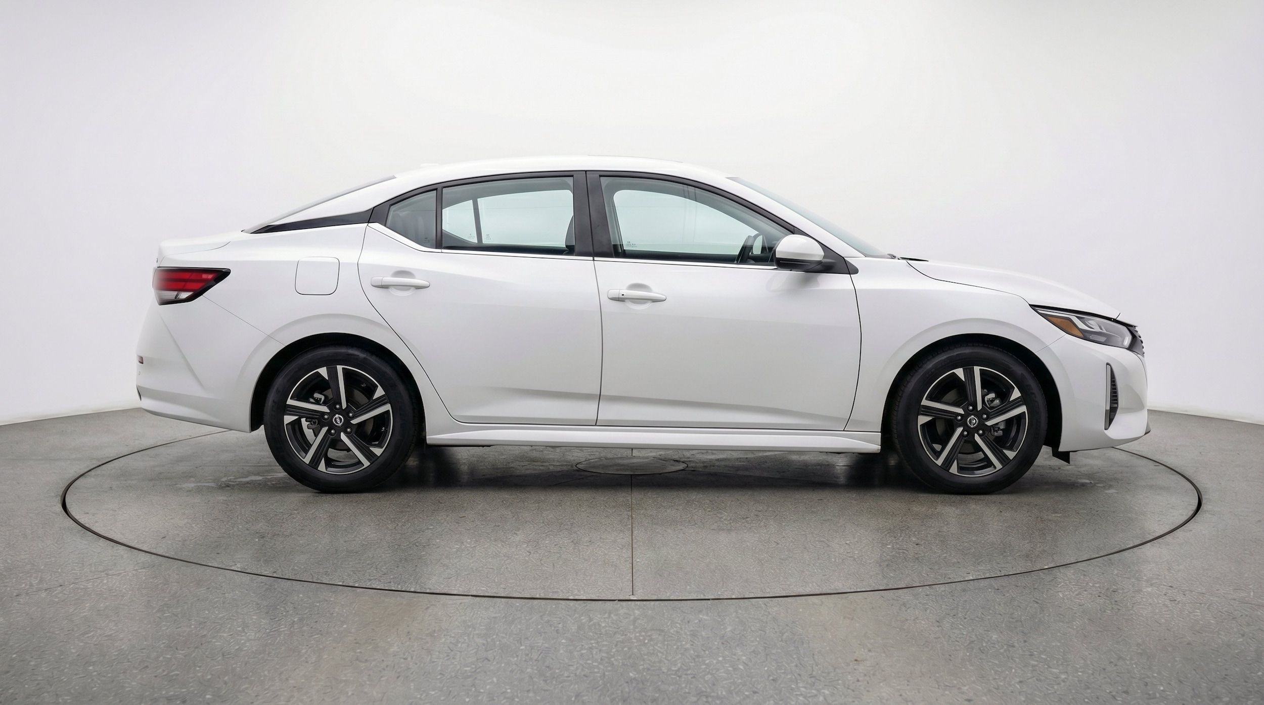 Thumbnail: 2025 Nissan Sentra - 11