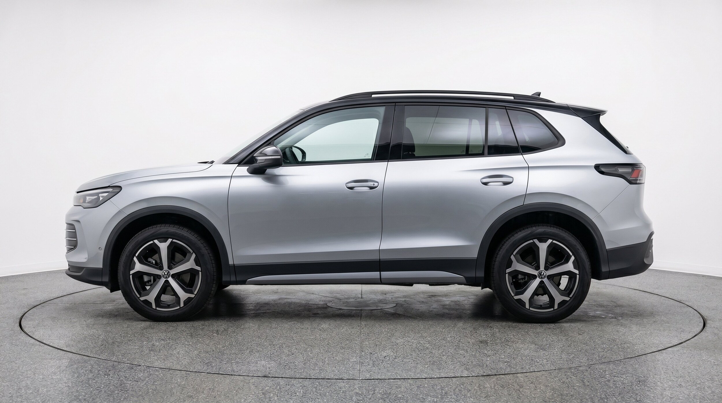 Thumbnail: 2026 Volkswagen Tiguan - 5