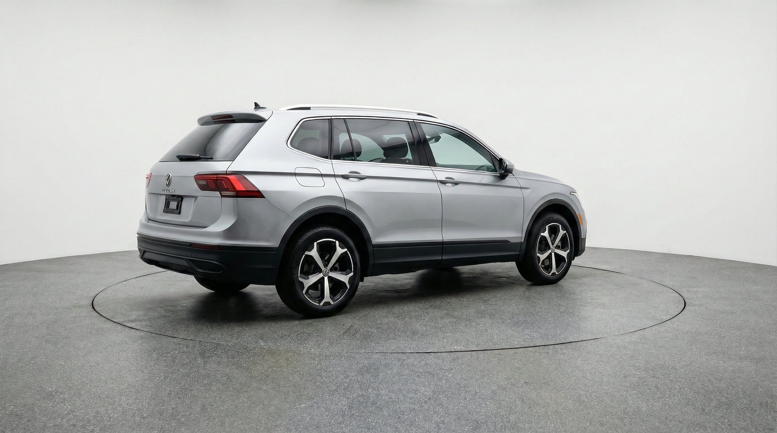 Thumbnail: 2026 Volkswagen Tiguan - 9