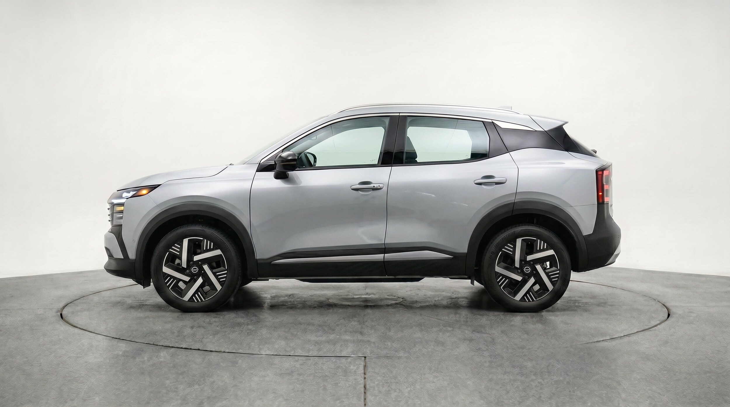 Thumbnail: 2026 Nissan Kicks - 5