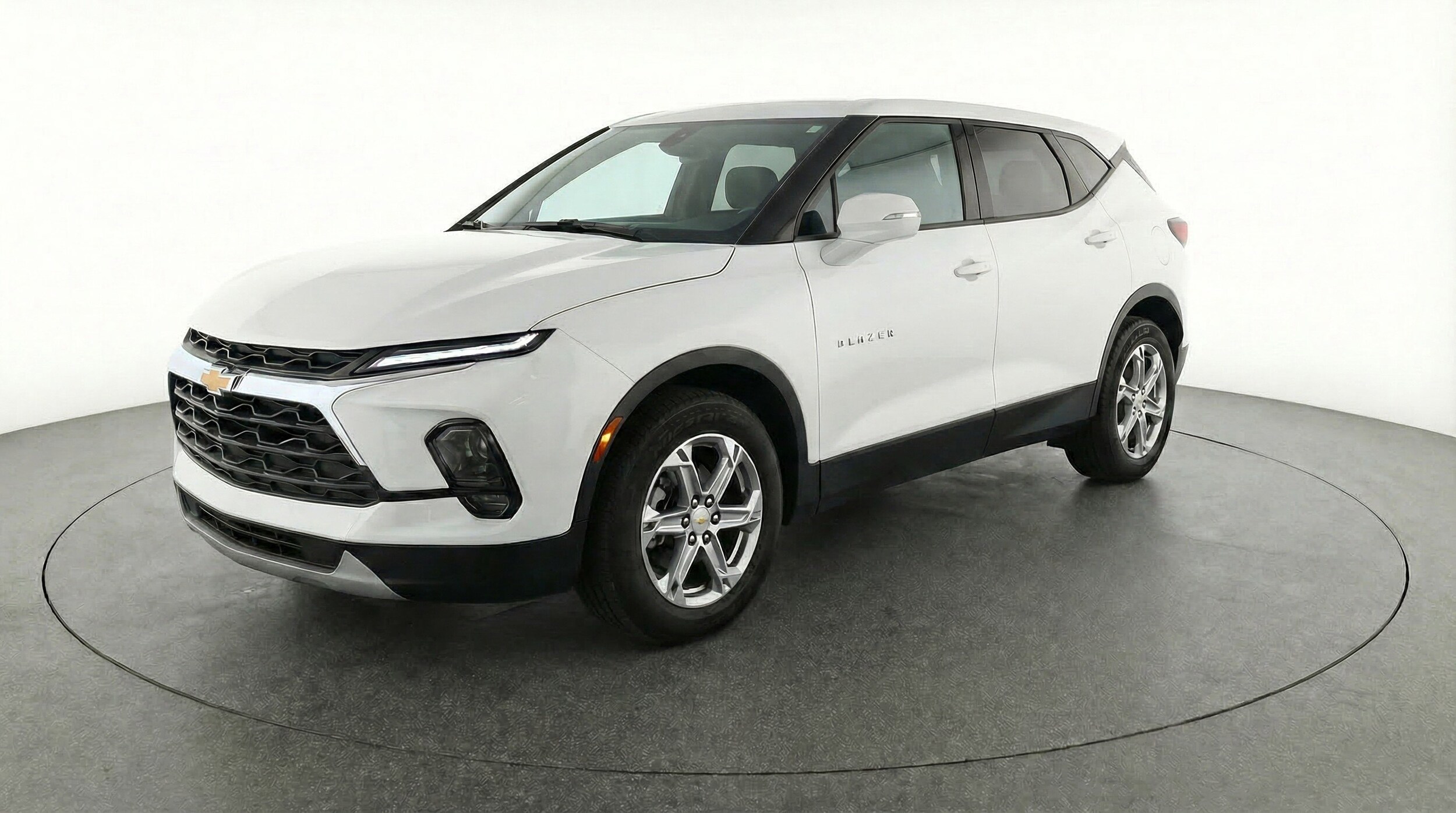 Thumbnail: 2025 Chevrolet Blazer - 3
