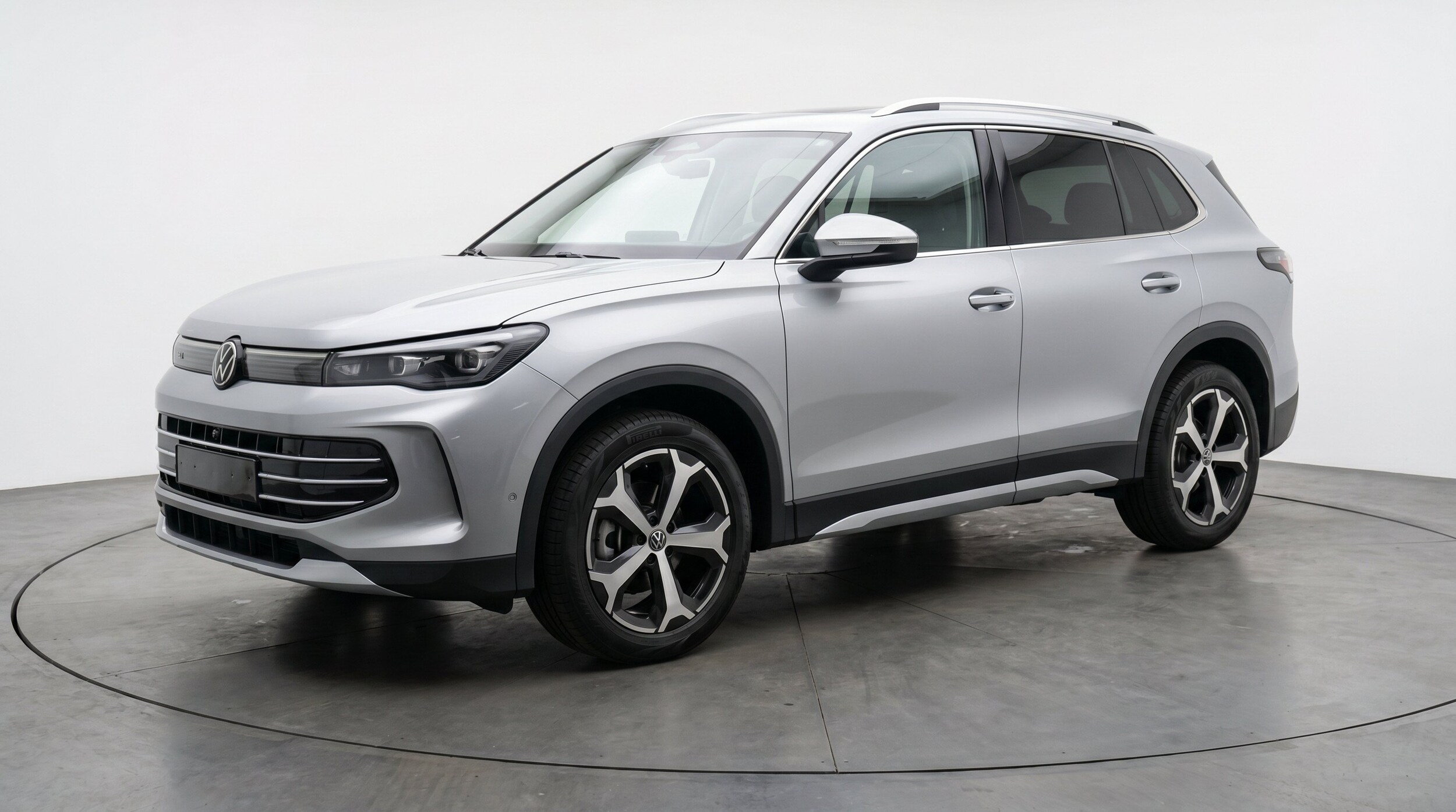 Thumbnail: 2026 Volkswagen Tiguan - 3