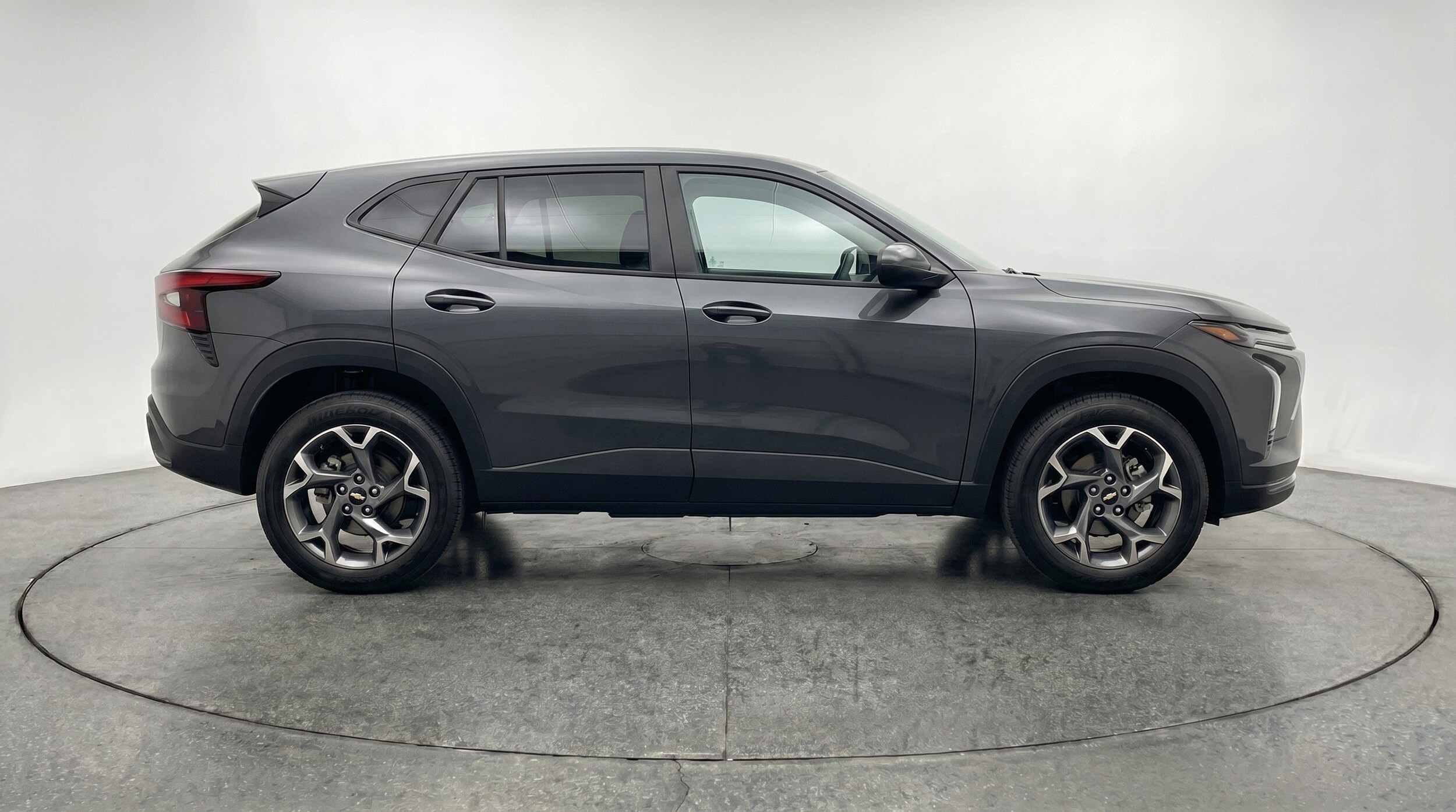 Thumbnail: 2025 Chevrolet Trax - 11