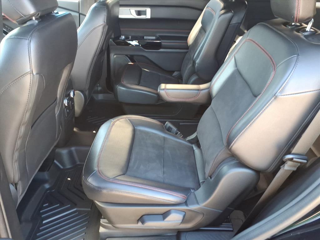 2023 Ford Explorer ST-LINE - Photo 13