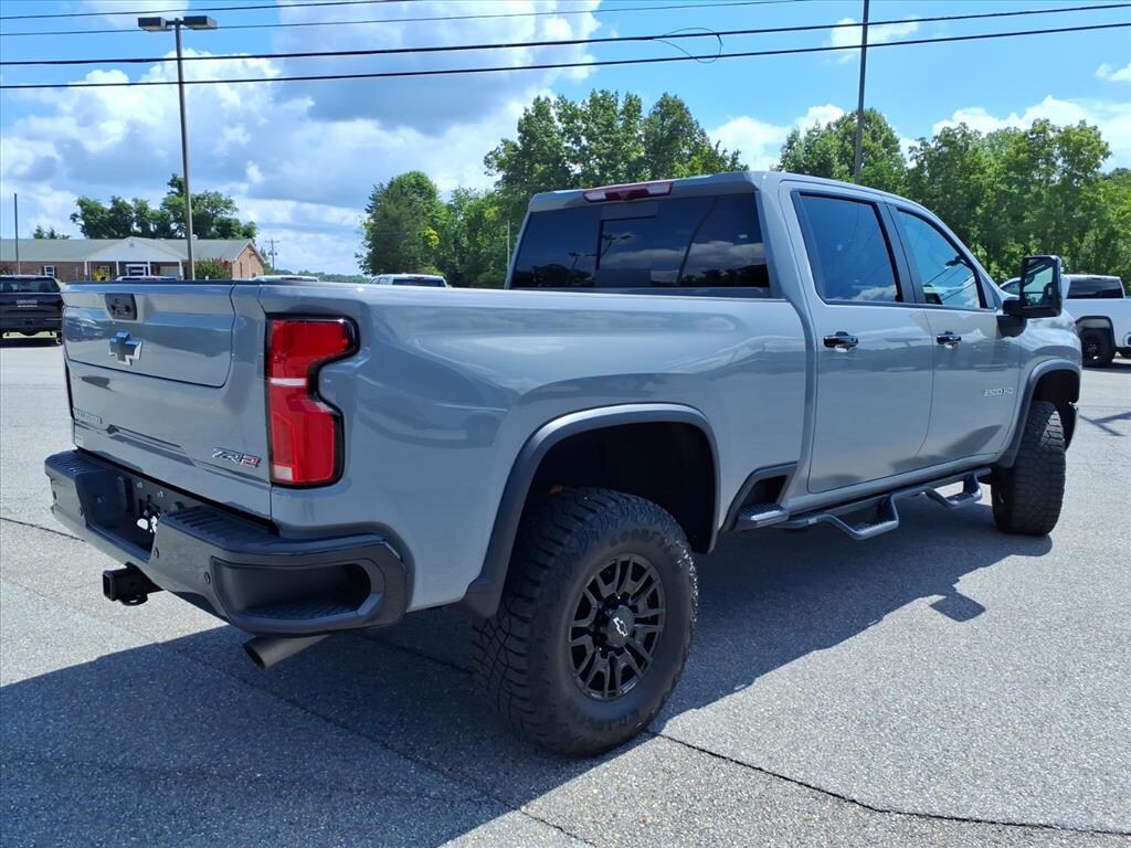 Used 2024 Chevrolet Silverado 2500 HD ZR2 Truck