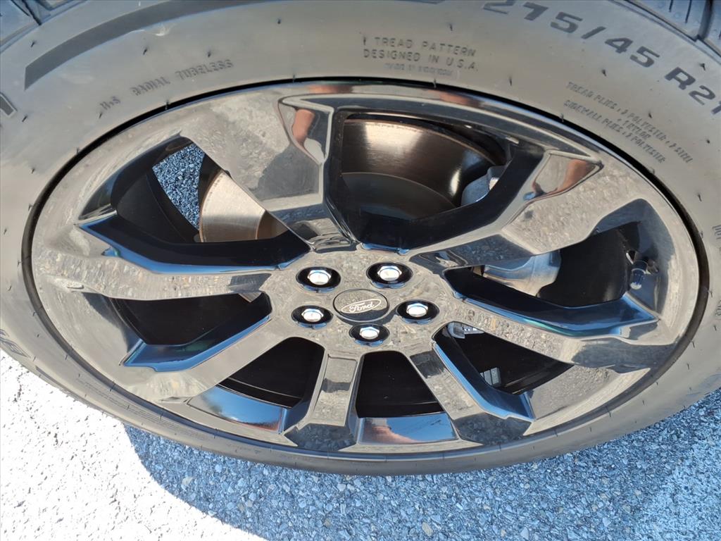 2023 Ford Explorer ST-LINE - Photo 11