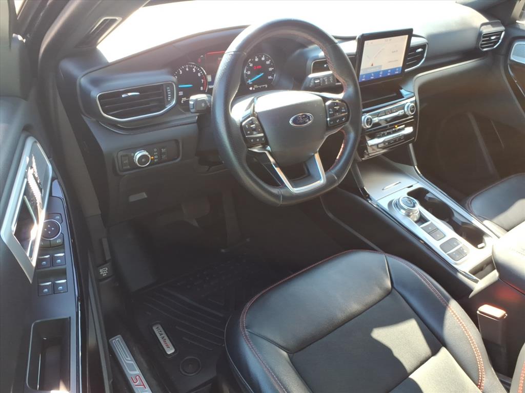 2023 Ford Explorer ST-LINE - Photo 19