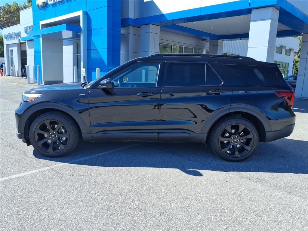 2023 Ford Explorer ST-LINE - Photo 7