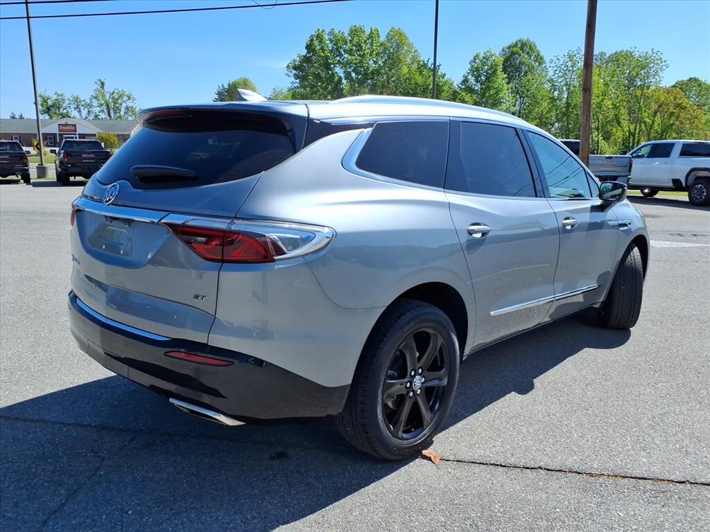 Used 2024 Buick Enclave Essence SUV
