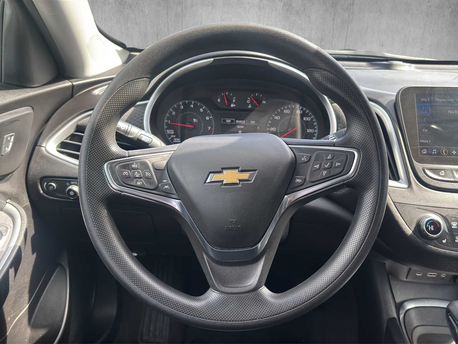 2024 Chevrolet Malibu 1LT - Photo 12