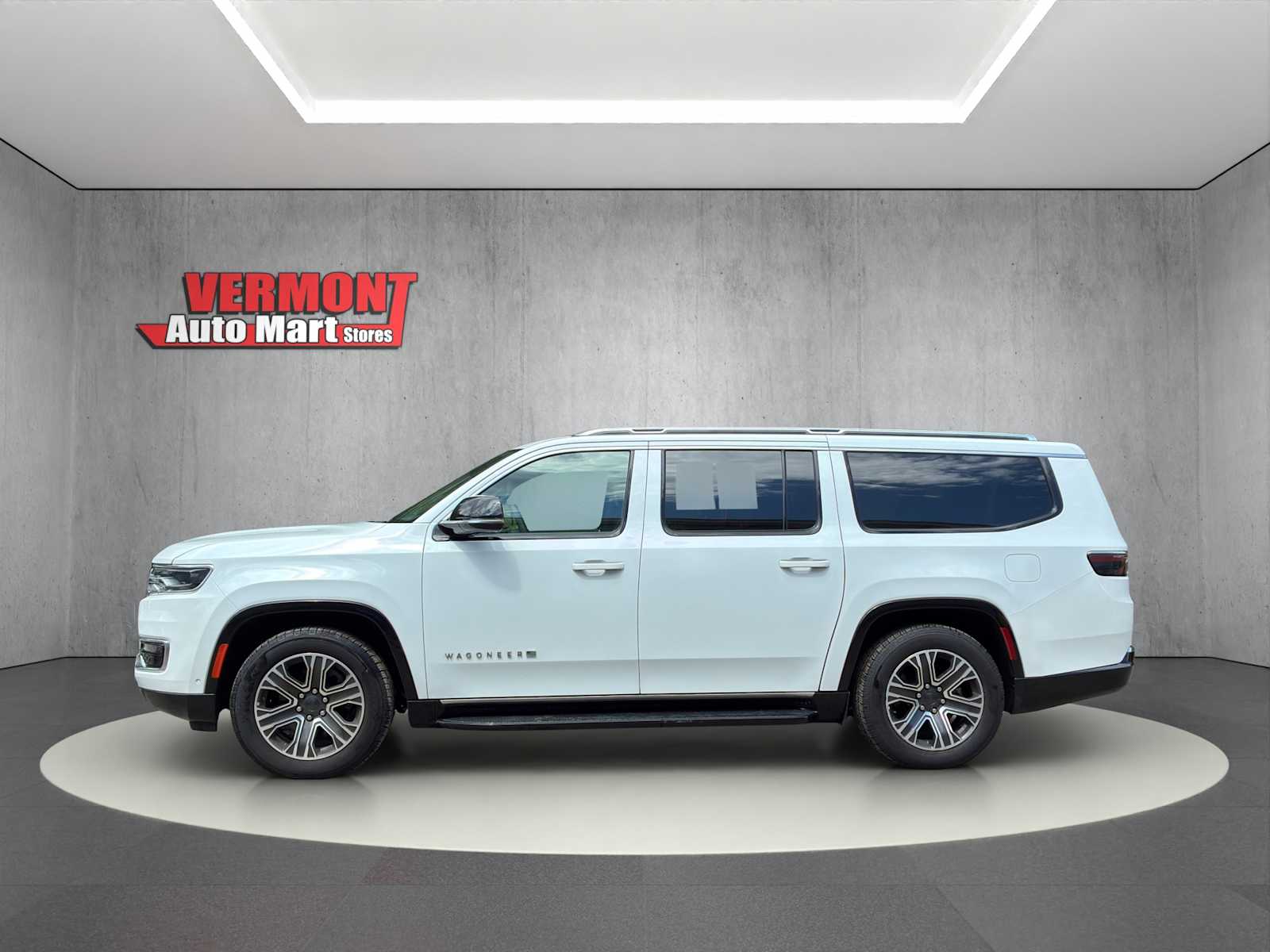 2023 Jeep Wagoneer L Series II photo 4