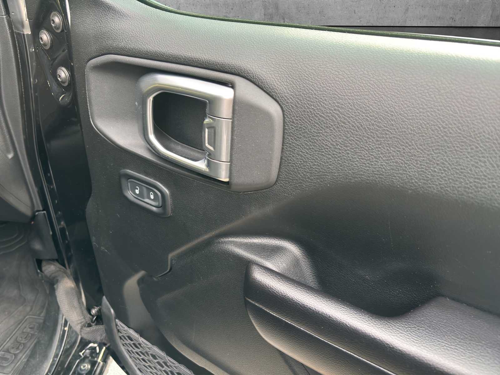 2020 Jeep Wrangler Sport S - Photo 18