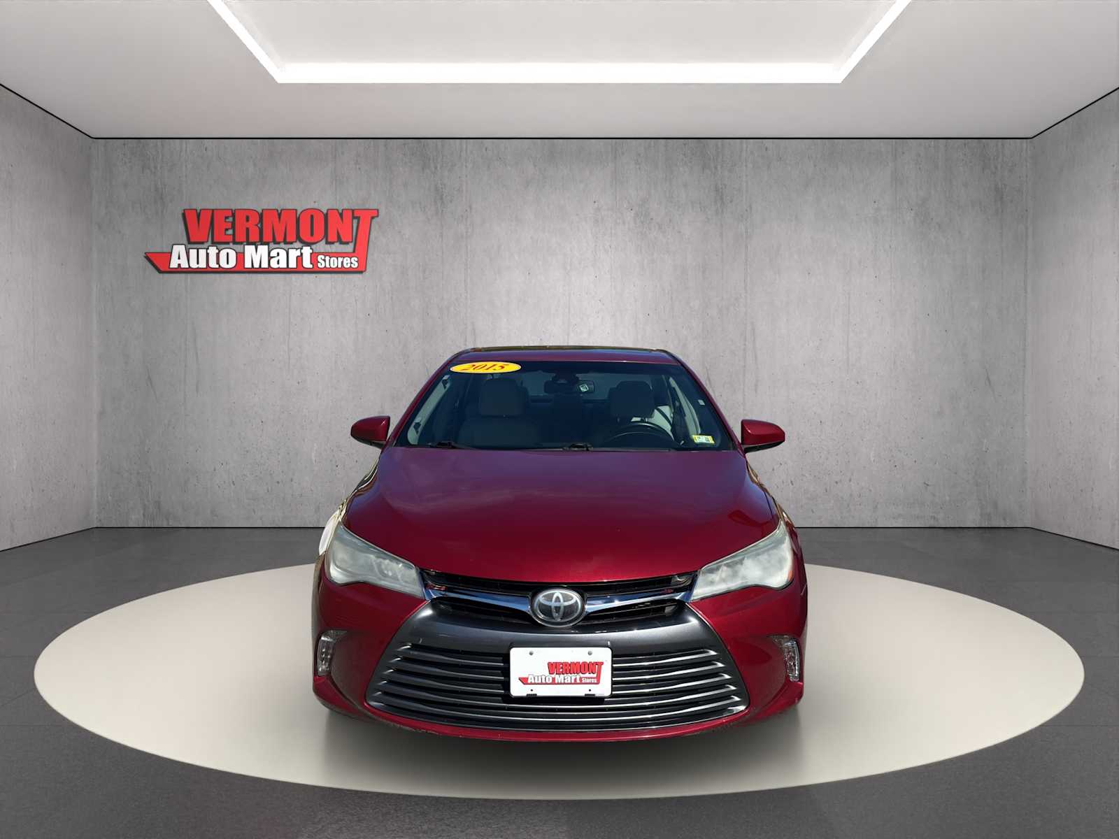 2015 Toyota Camry XLE V6 photo 2