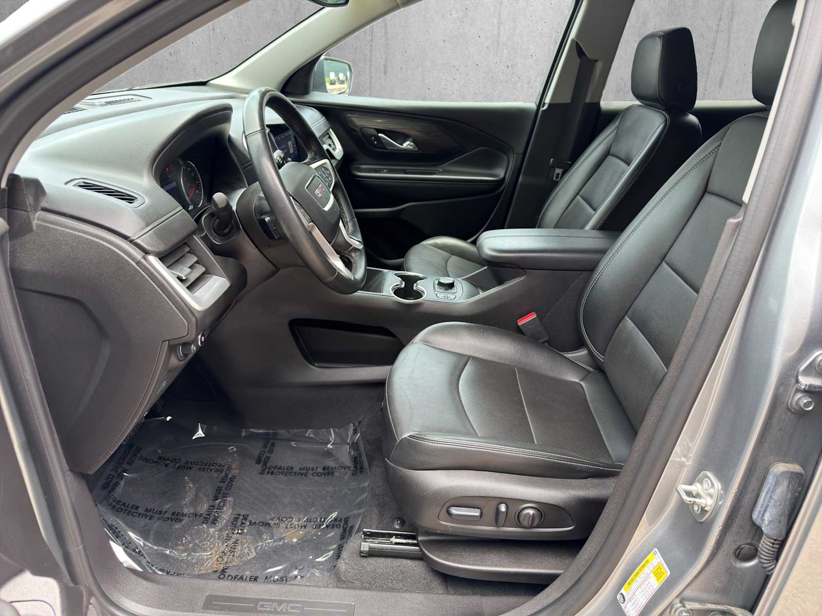2024 GMC Terrain SLT - Photo 11