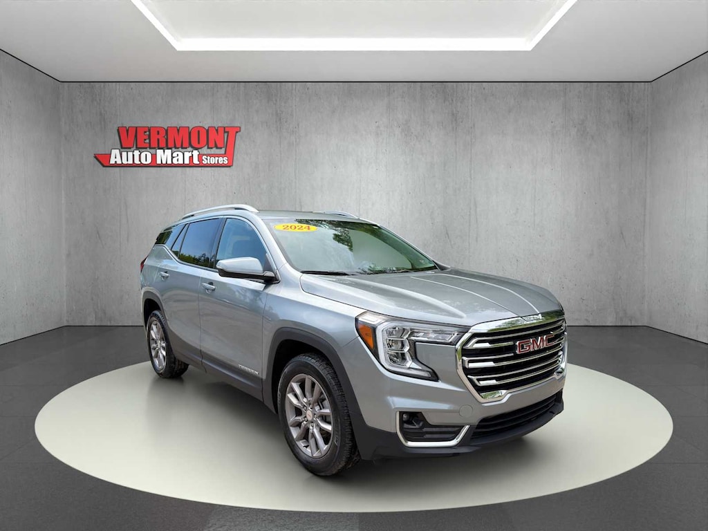 Used 2024 GMC Terrain SLT SUV