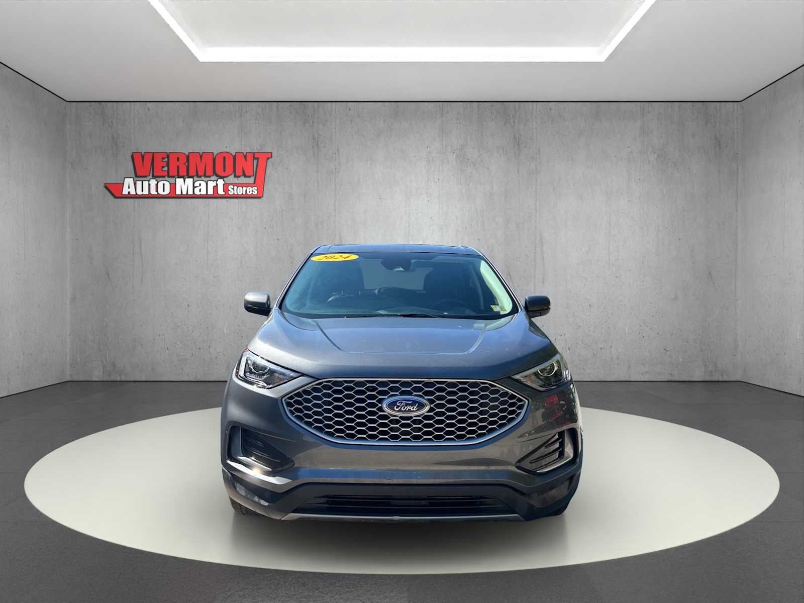 2024 Ford Edge SEL photo 2