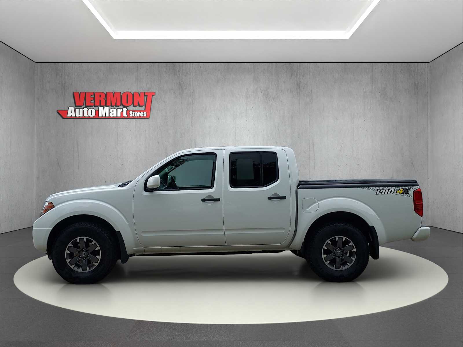 2018 Nissan Frontier PRO-4X photo 4