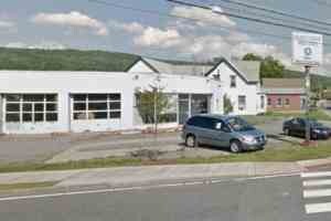  7 Pine Street property in White River Junction Vermont before redevelopment by Upper Valley Auto Mart