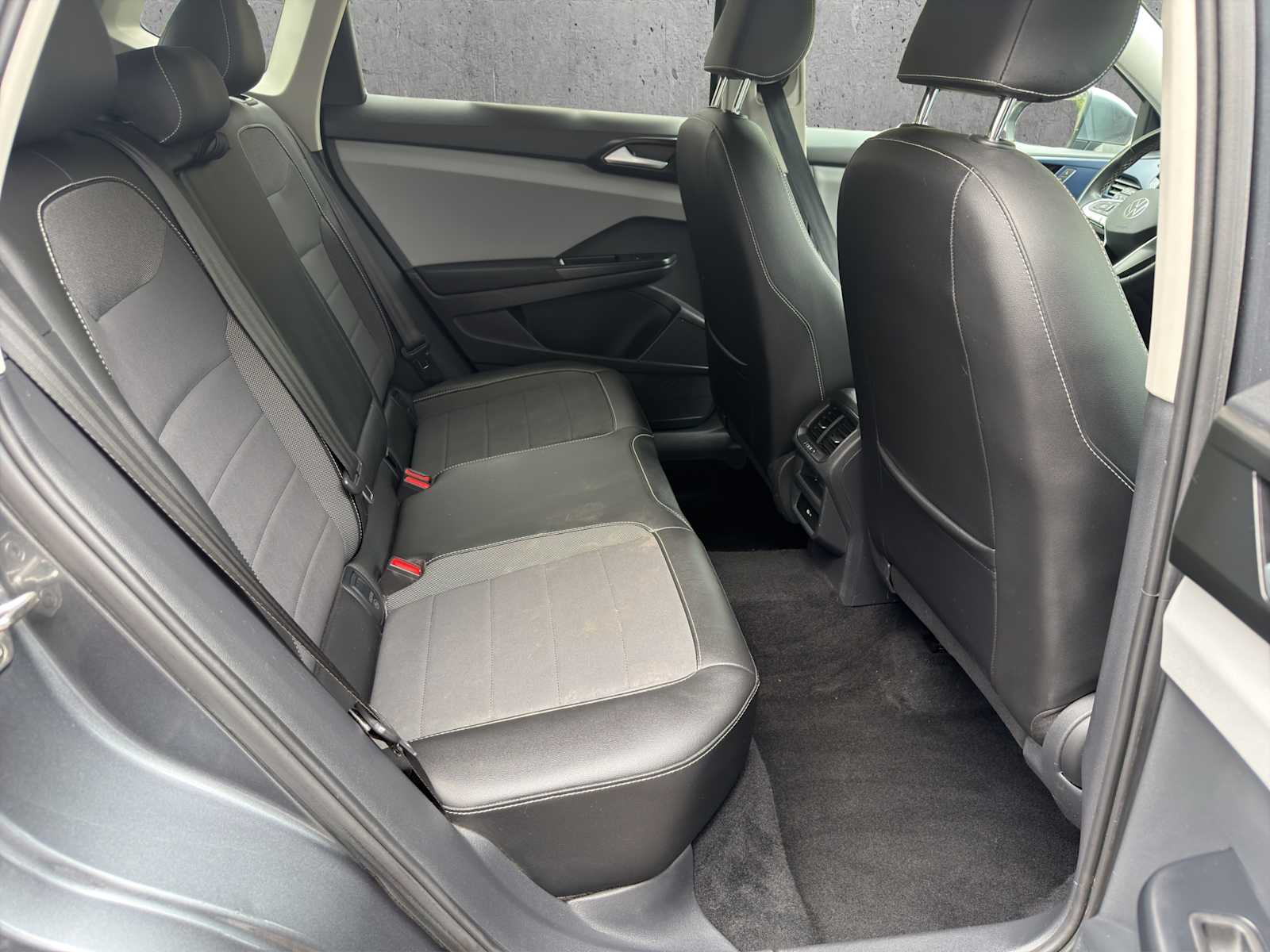 2023 Volkswagen Taos SE - Photo 21