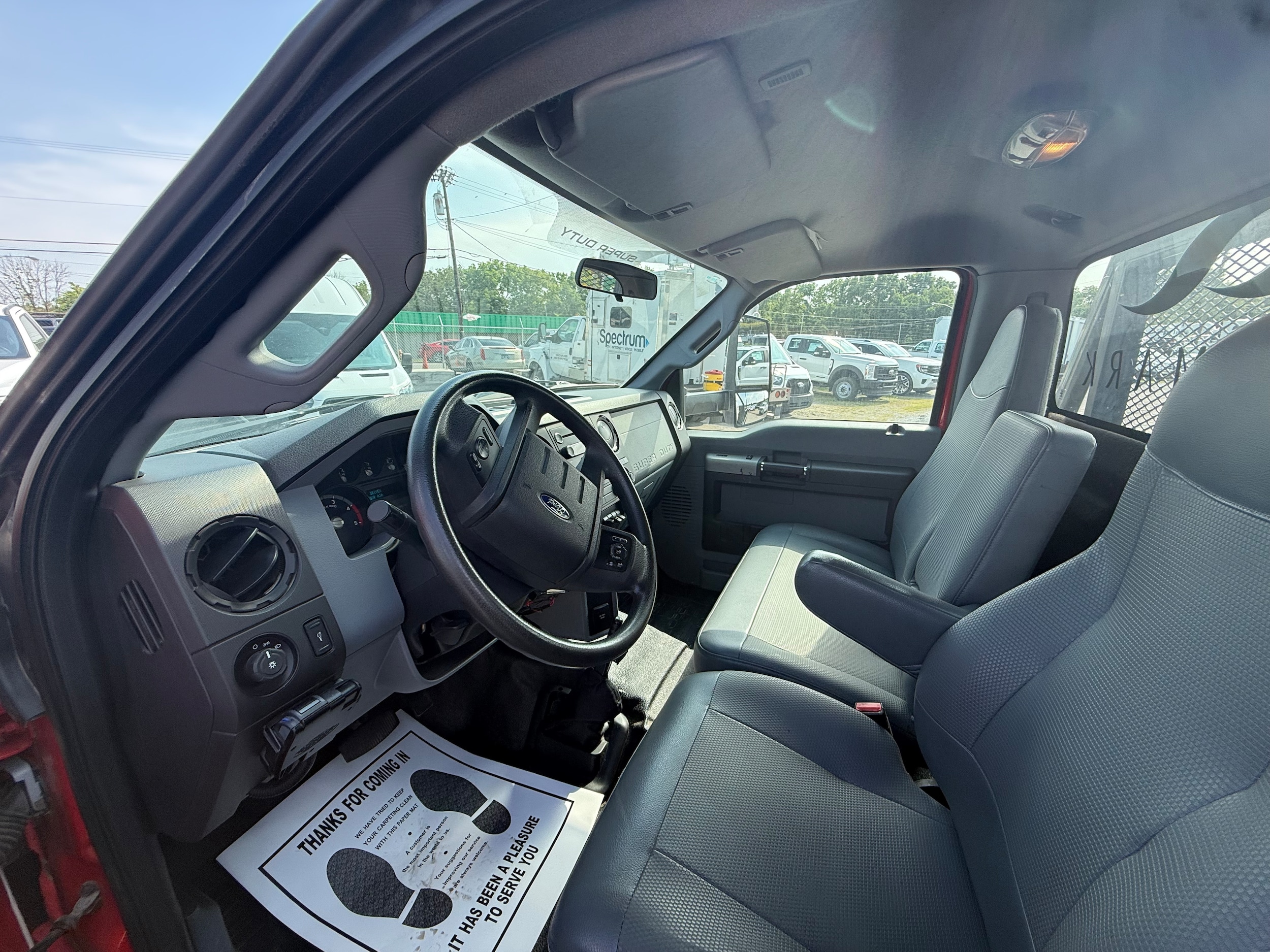 2019 Ford F-650 - Photo 9