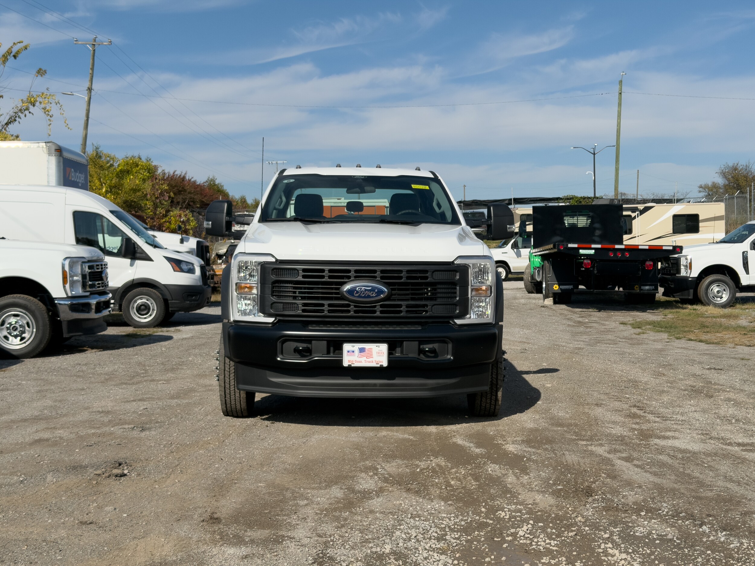 2026 Ford F-550 photo 2