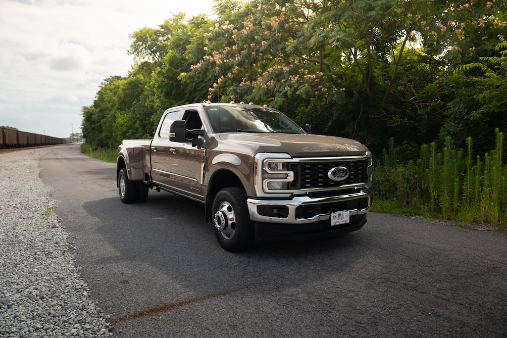 New 2026 Ford Super Duty F-350® Lariat® TRUCK