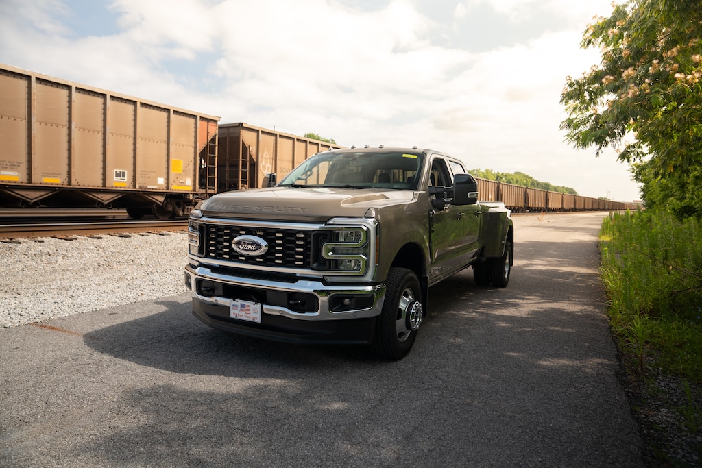 New 2026 Ford Super Duty F-350® Lariat® TRUCK