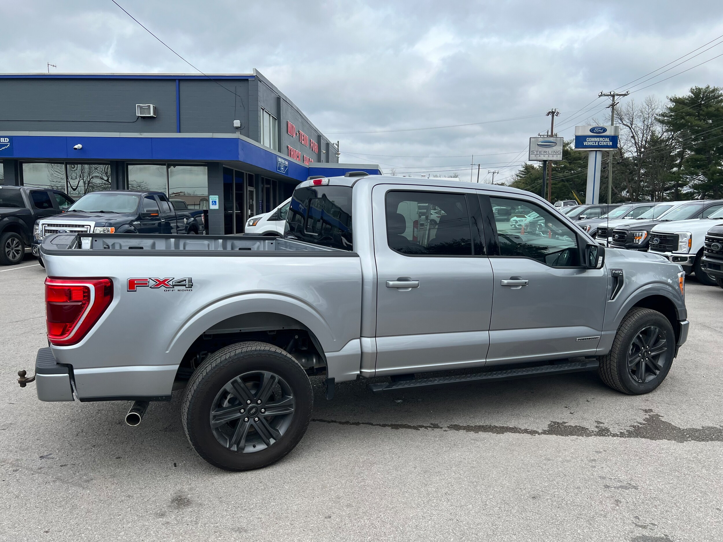 2023 Ford F-150 XLT photo 3