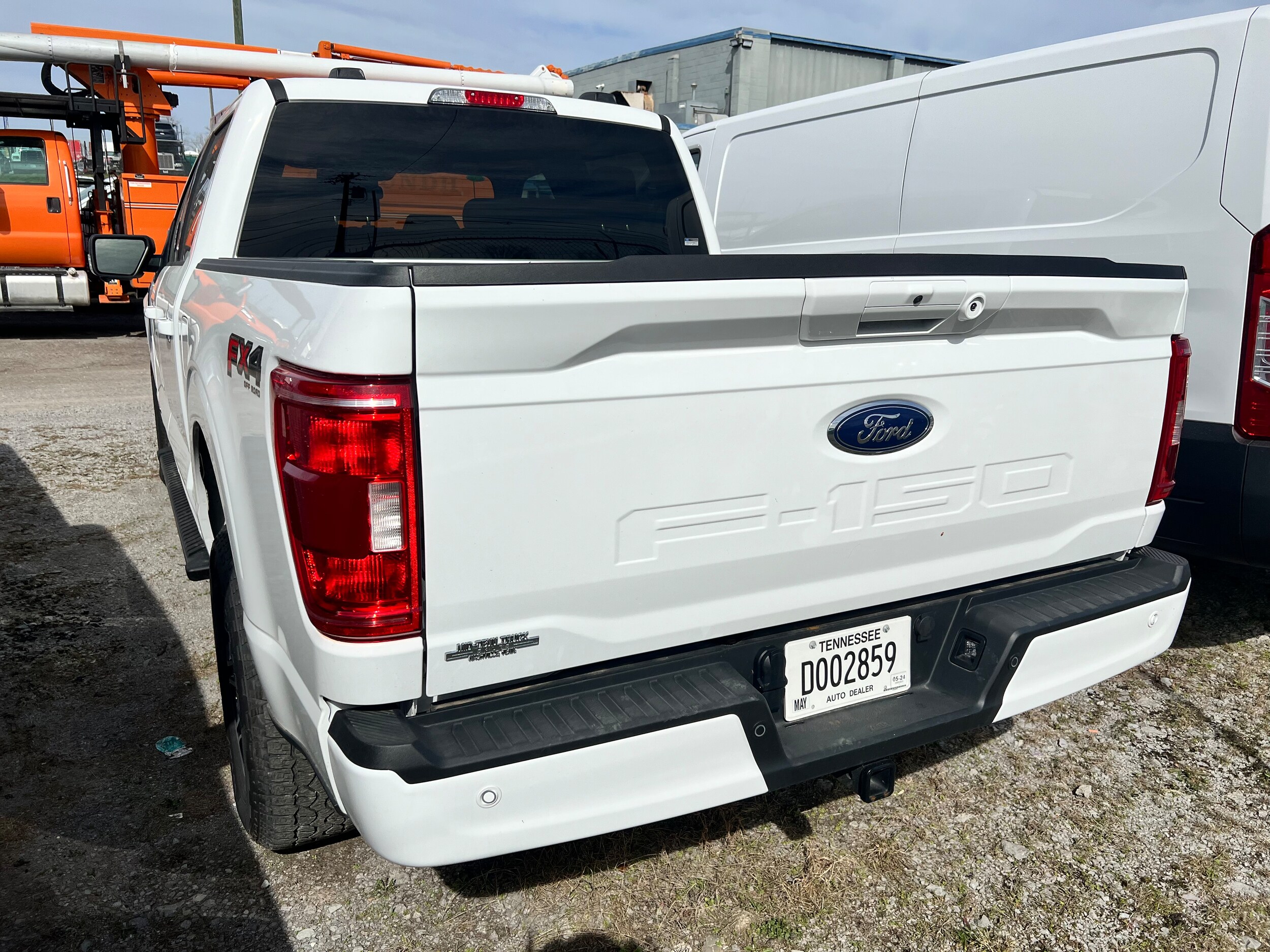 2023 Ford F-150 XLT photo 3