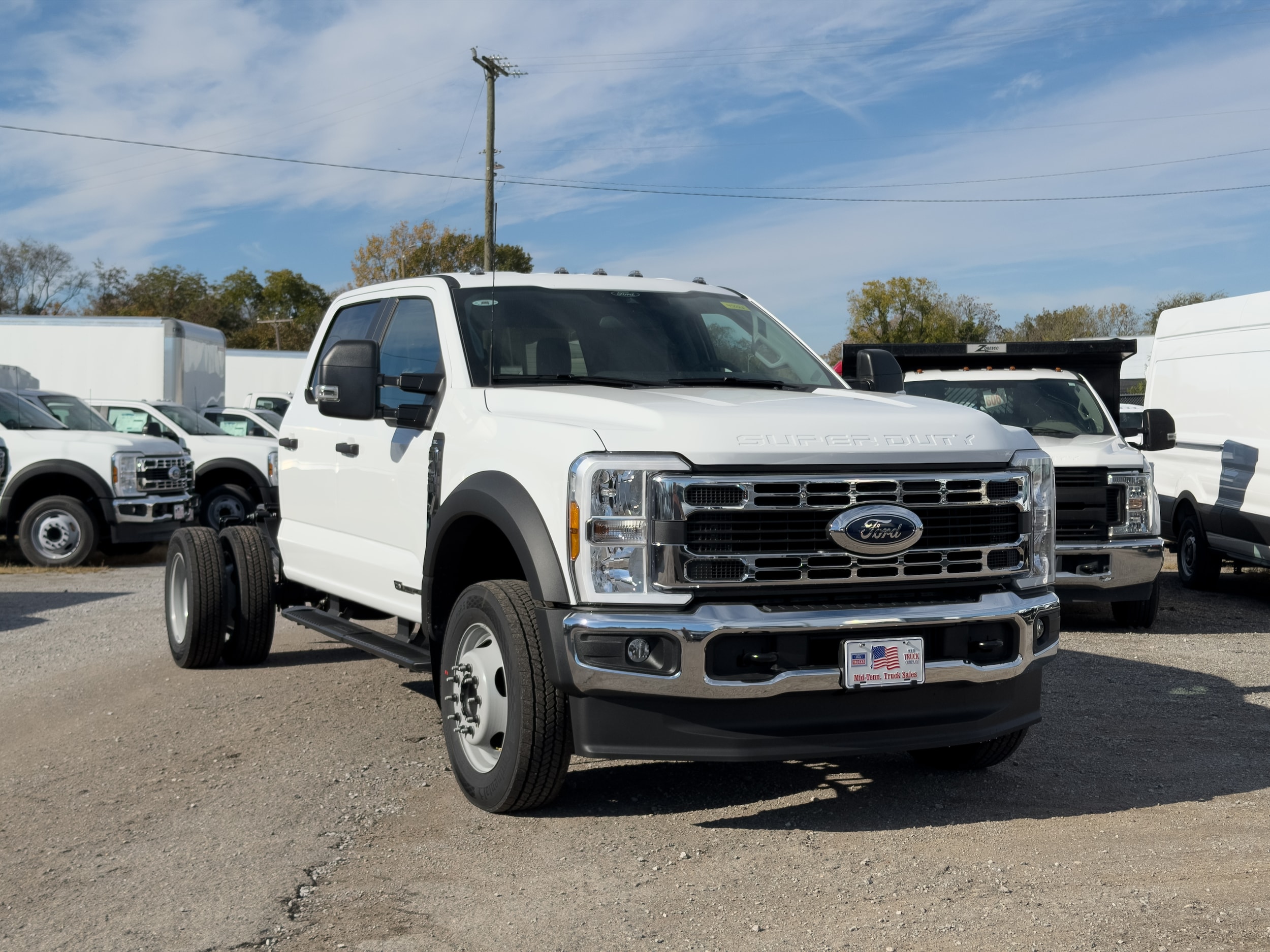 2026 Ford F-450 Super Duty Chassis Cab XL's photo