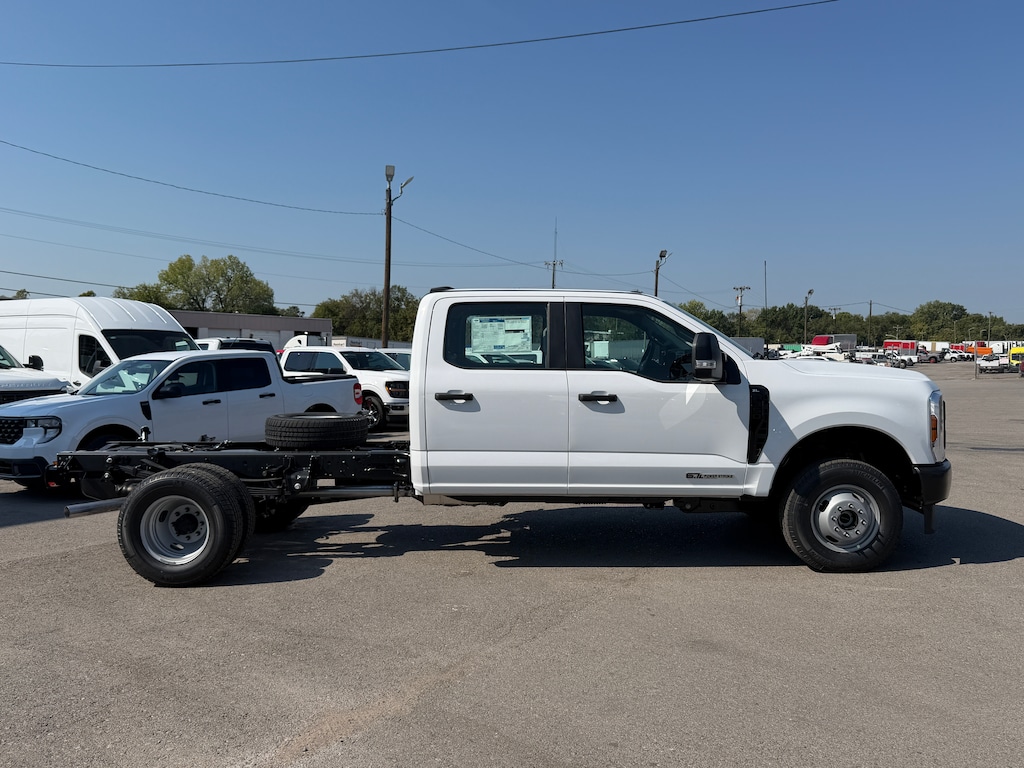 New 2027 Ford Chassis Cab F-350® XL TRUCK