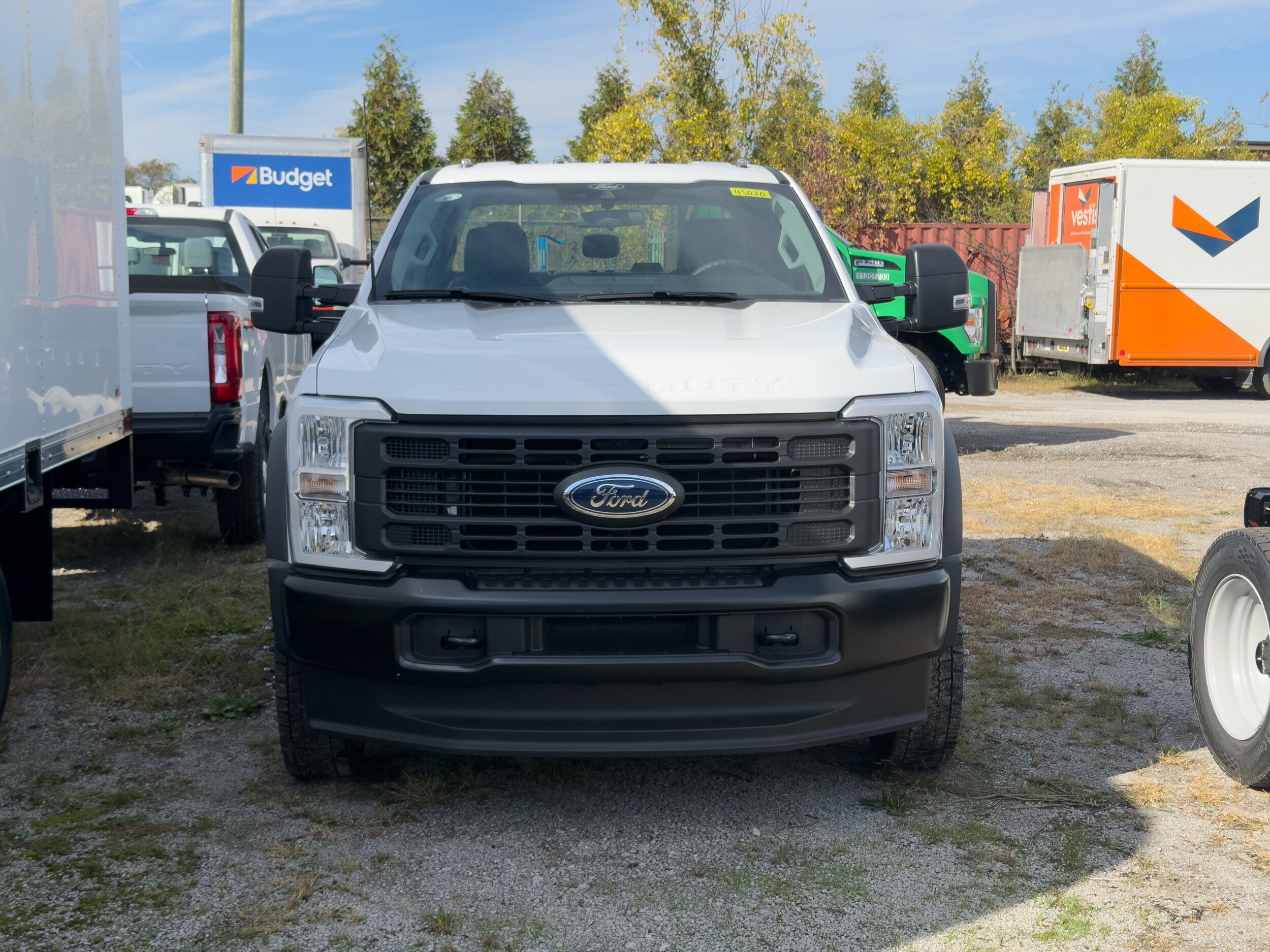 2026 Ford F-550 photo 2