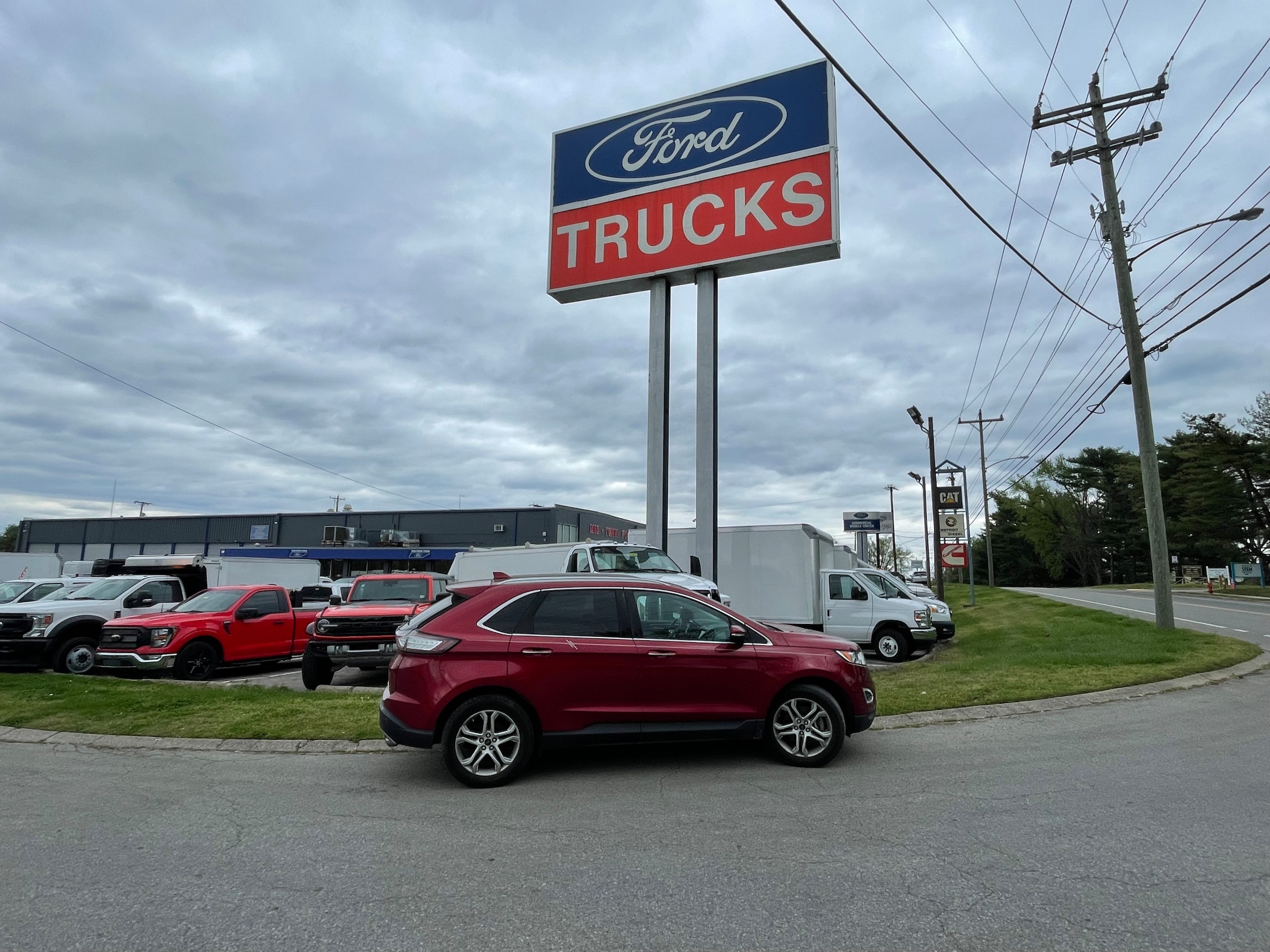 Used 2015 Ford Edge Titanium with VIN 2FMTK4K95FBB22804 for sale in Nashville, TN